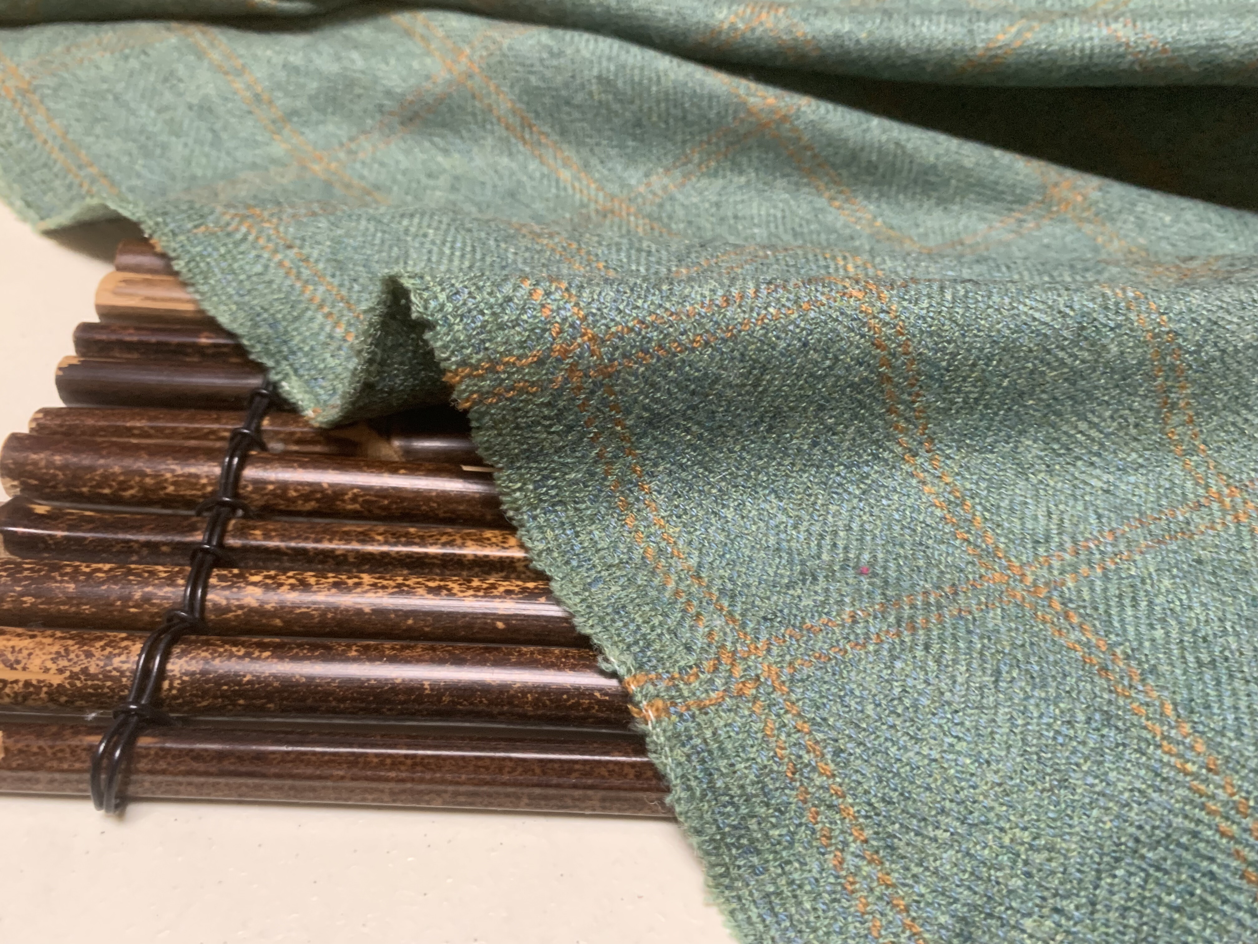 L1024 羊绒设计师布料三米乘1.50