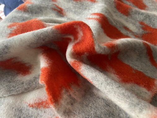 d0131 艺术针织羊绒设计师布料1.50米乘1.40