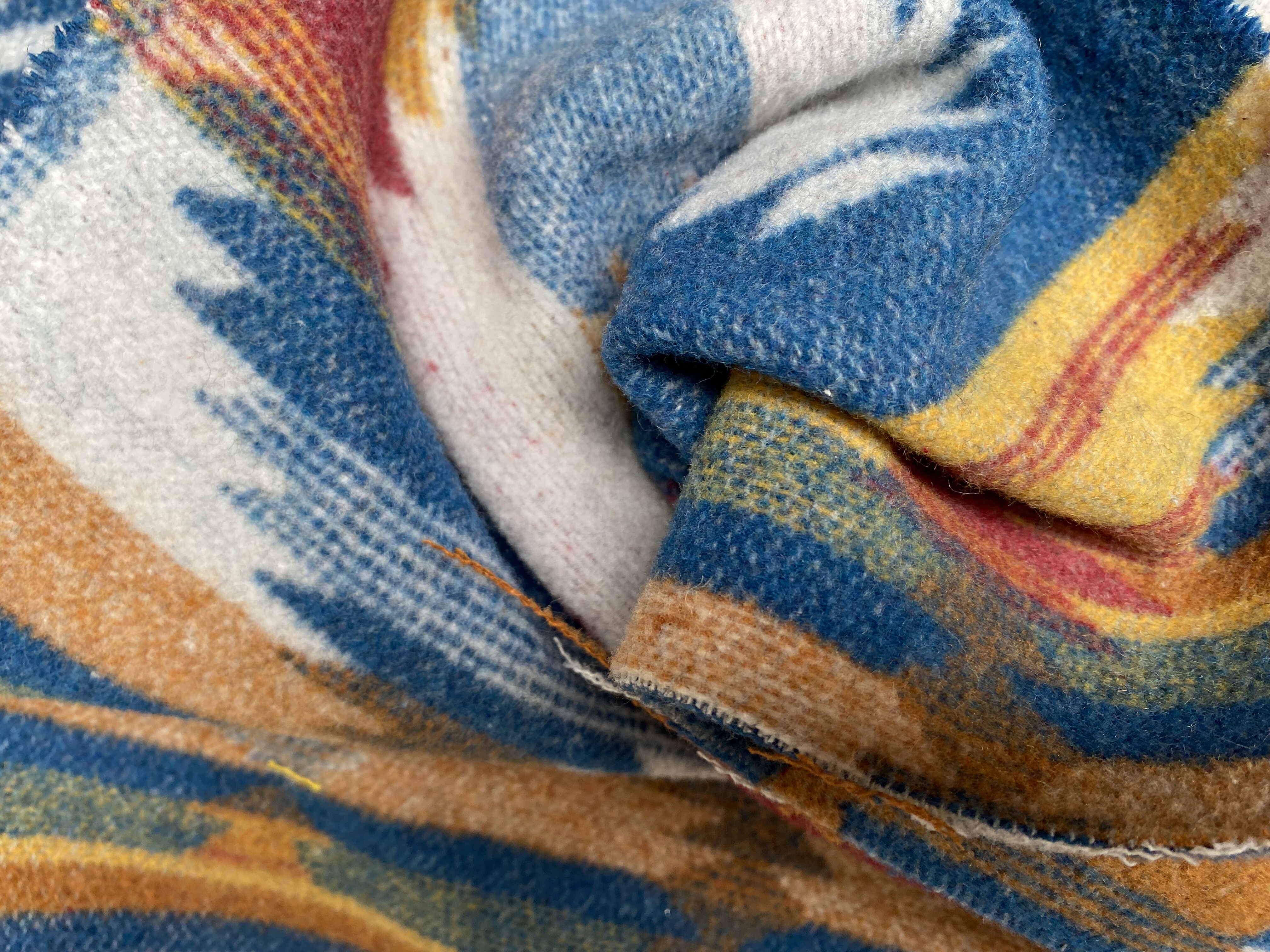 w112828大牌双面羊绒提花设计师面料三米乘1.40