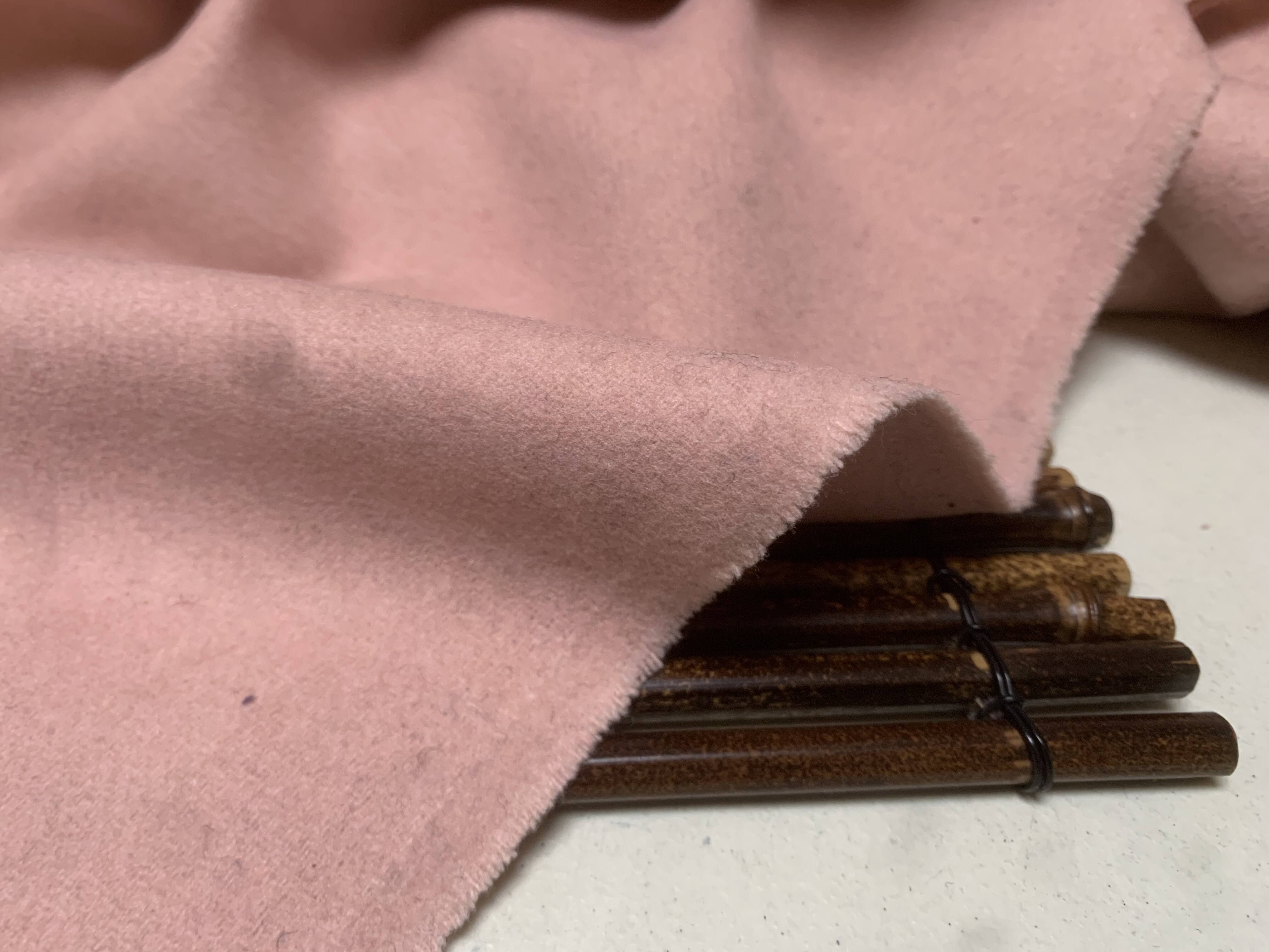 L1024 羊绒设计师布料三米乘1.50