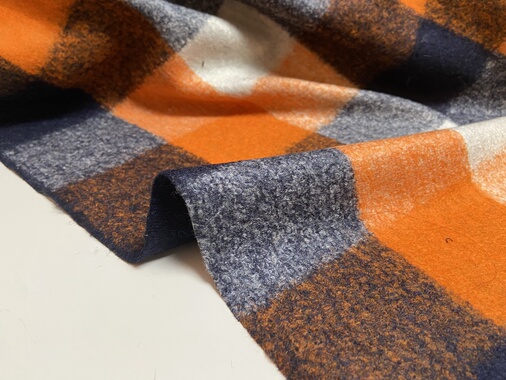 d0131 格子针织羊绒设计师布料1.50米乘1.40