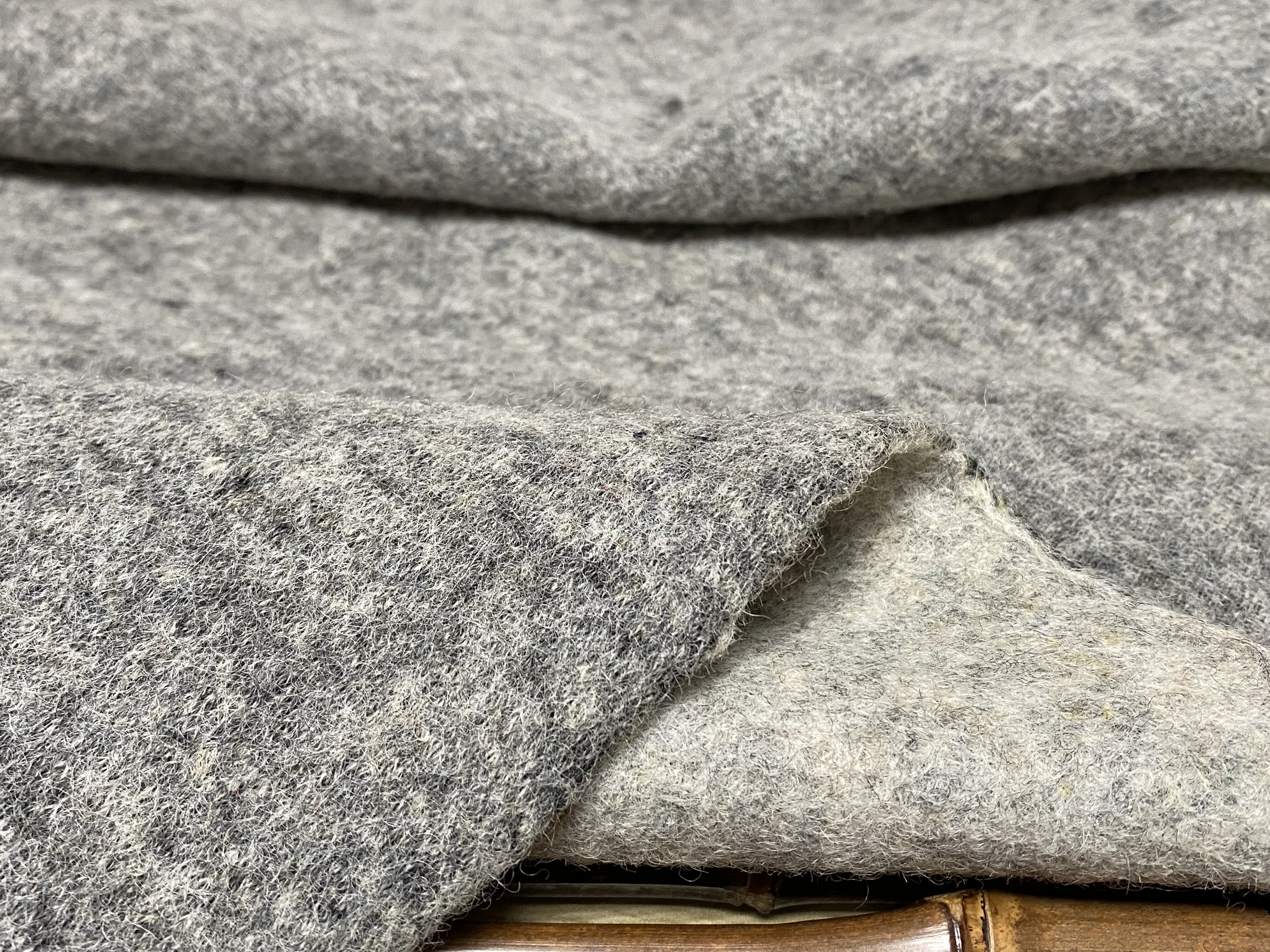 T1126 双面羊绒设计师布料1.3米×0.55米