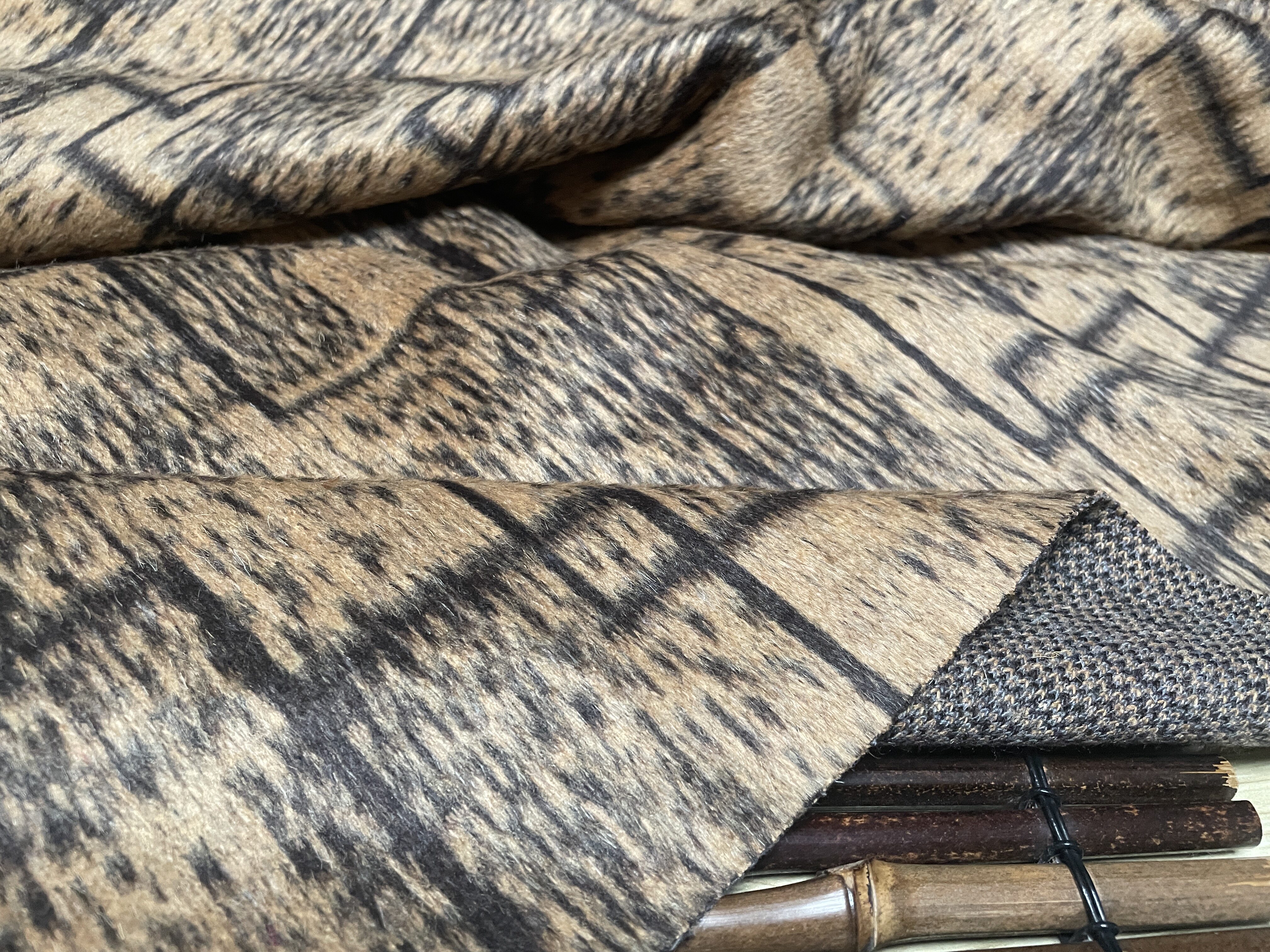 T1215日本顺毛貂设计师布料1.8米×1.75米