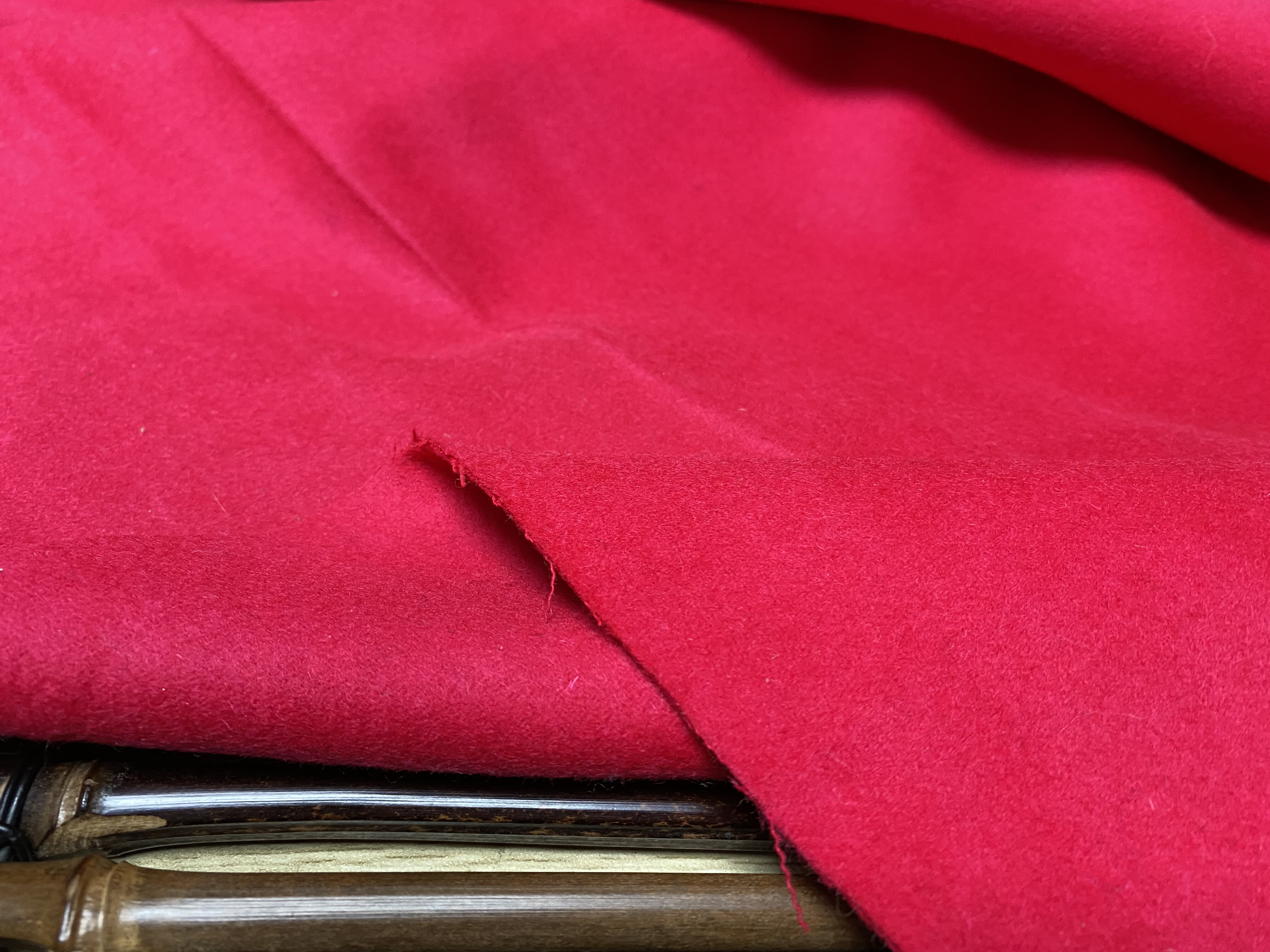 T1124 日本双面可剥开羊绒1.3米长0.5米