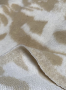 T109针织羊绒提花设计师布料1.5米乘1.40