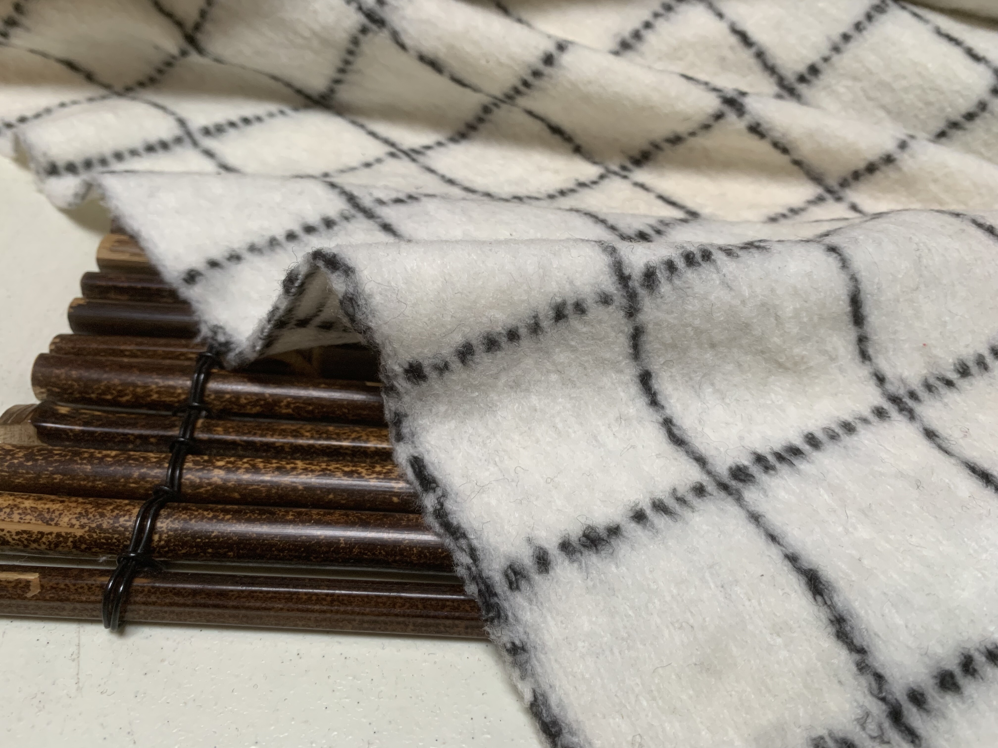 L1024 针织纯羊绒设计师布料1.70米乘1.40