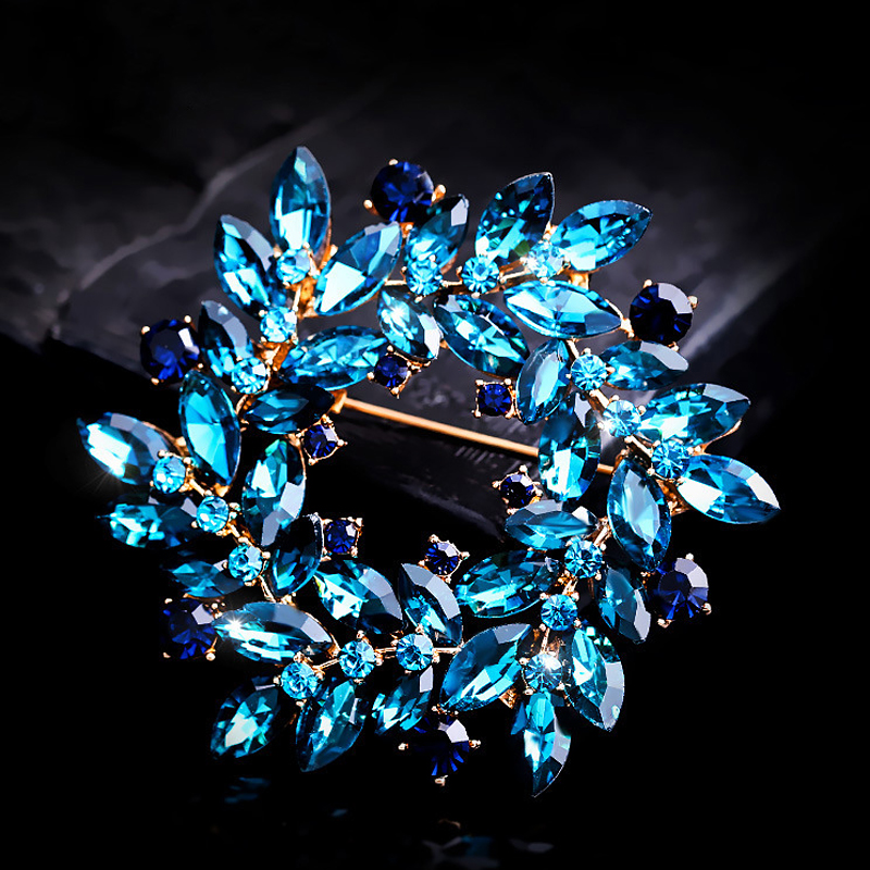 欧美胸针别针女日韩水晶镶钻花卉开衫扣针毛衣外套时尚胸花披肩扣