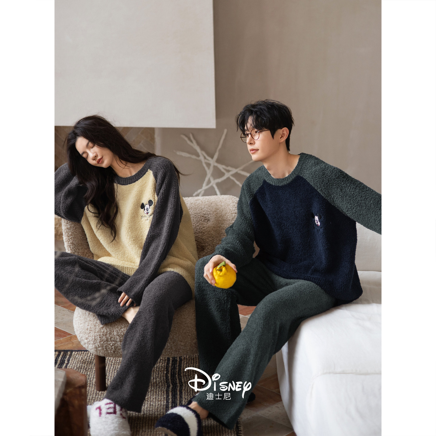 迪士尼情侣睡衣女秋冬季保暖半边绒长袖套装时尚撞色男外穿家居服,女士内衣/男士内衣/家居服,睡衣/家居服套装,淘宝优惠券,粉丝福利购,淘宝优惠卷