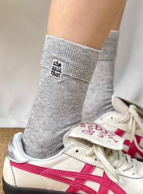 miu系灰色袜子女中筒袜ins潮纯棉春秋季爱心字母刺绣日系配鲨鱼裤