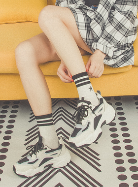 春秋冬两条杠五角星袜子女纯棉中筒日系复古韩国运动学院风潮堆堆