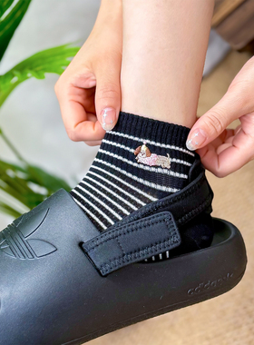 袜子女纯棉短筒袜细条纹可爱刺绣腊肠狗时尚百搭