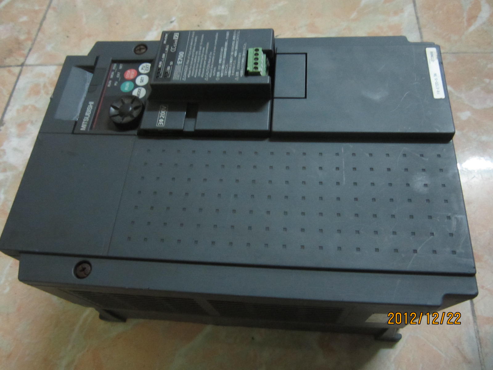 FR-E720-5.5K带PG卡 CC LINK FR-A7NC 三菱原装变频器 二手成色好