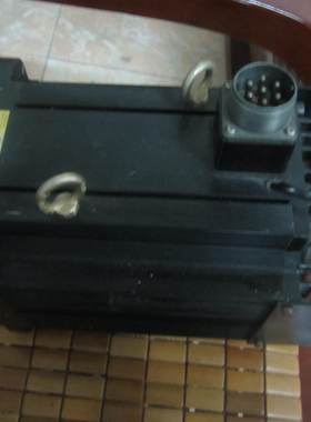 sinano 日本信浓 伺服马达 电机 8MC752C-3CPAE-TG1  7.5KW