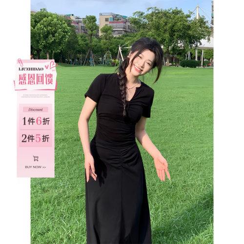 六指导 懒人套装2.0 休闲显瘦弹力短袖t恤遮肉抽褶半身裙两件套女