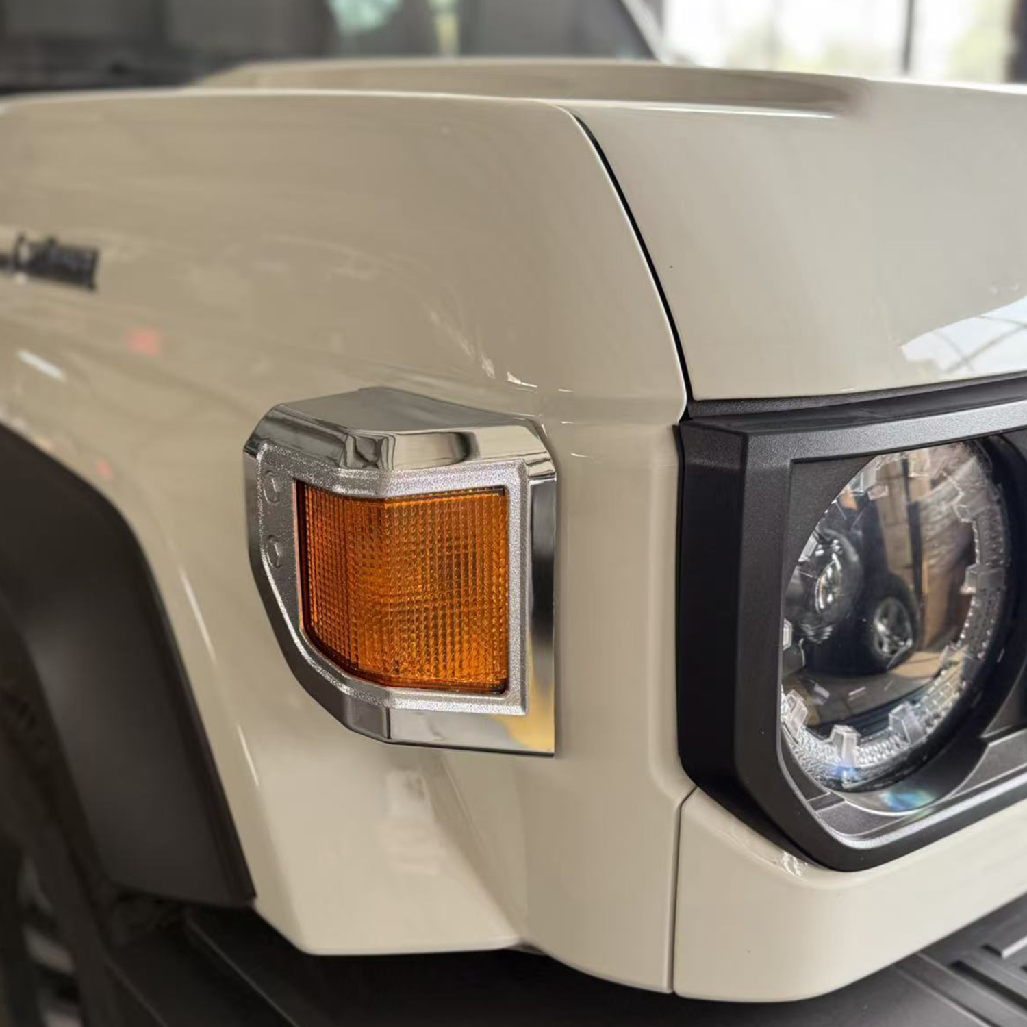 24款角灯罩前雾灯罩中网装饰条背胶改装件适用丰田LC71/76/78/79