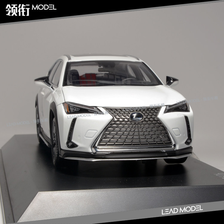 现货|原厂 1/18 雷克萨斯车模型 lexus ux260h 改装版 白色