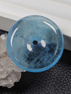 天然水晶海蓝宝平安扣吊坠项链配饰冰糯种魔鬼蓝轻奢礼品一物一图