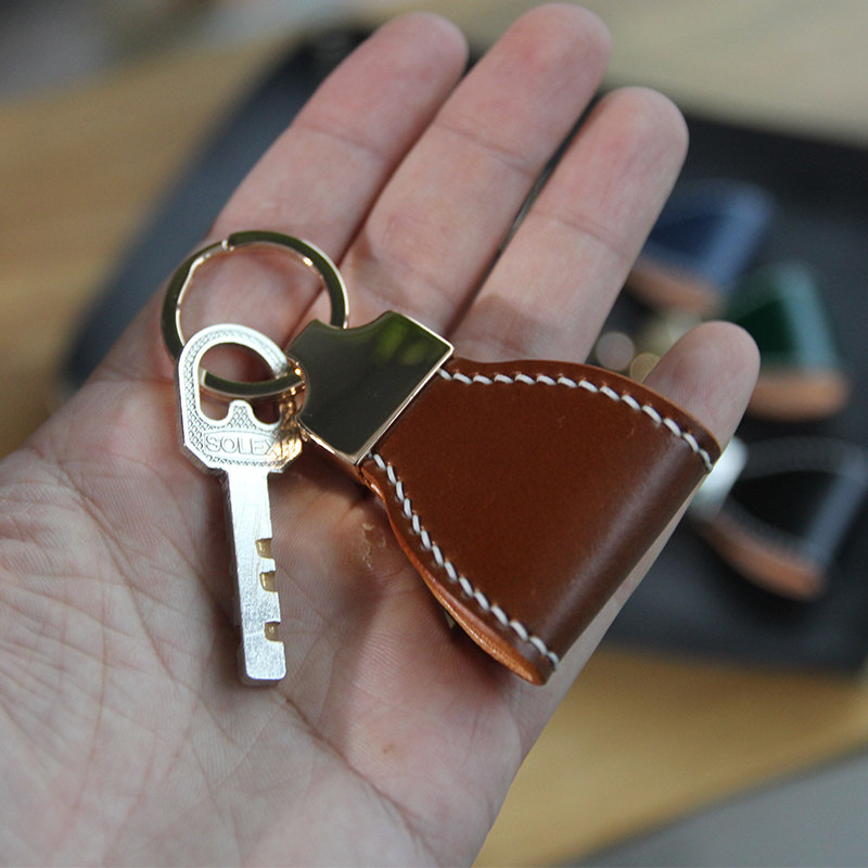 日本新禧马臀皮钥匙扣手工缝制植鞣牛皮锌合金慢工出品车钥匙扣