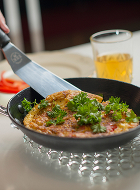 瑞典皇家Ronneby Bruk超轻铸铁炒锅煎炒锅斜边平底锅Ronnebybruk