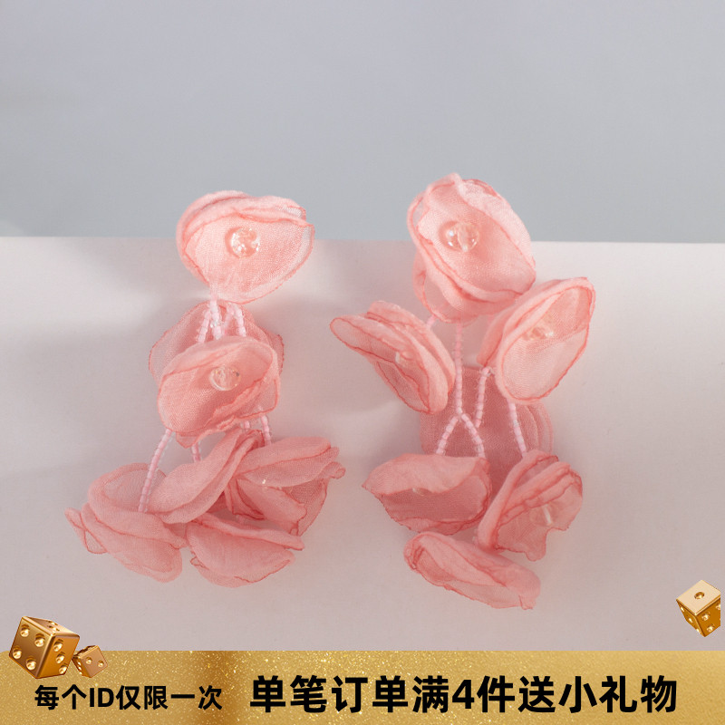 甜美粉色花瓣耳环海边度假风