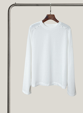 悦迷Art Nuts 简约的线条 秋季气质显瘦百搭长袖圆领设计感T恤