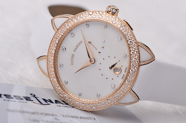 已售出【未使用品】雅典玉玲珑玫瑰金镶钻贝母面自动女表3106-125BC/991