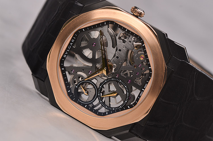 已售出【98新】宝格丽OCTO玫瑰金及PVD钢全镂空超薄手上链男表102469