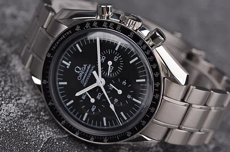 已售出【98新】欧米茄超霸登月计时手上链男表311.30.42.30.01.005全套