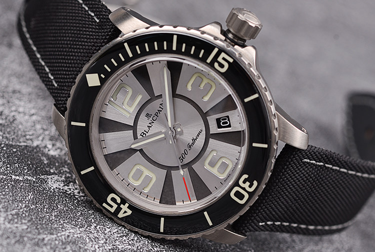 已售出【98新】宝珀五百噚限量版钛金属5天链自动男表50015-12B34-52B