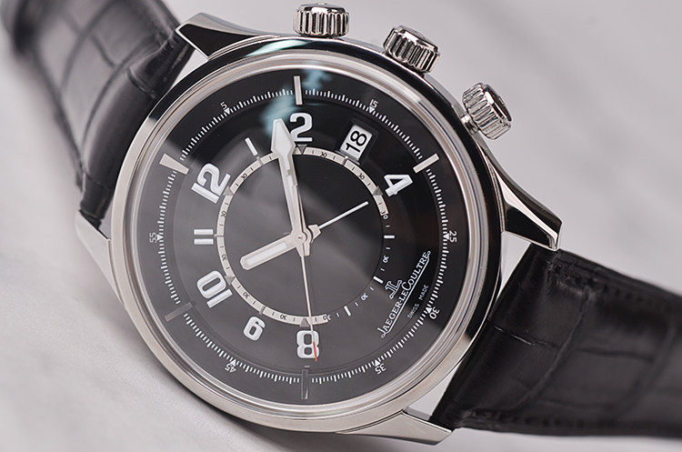 已售出【97新】积家阿斯顿马丁特别版大三针日历闹铃自动男表Q1908470