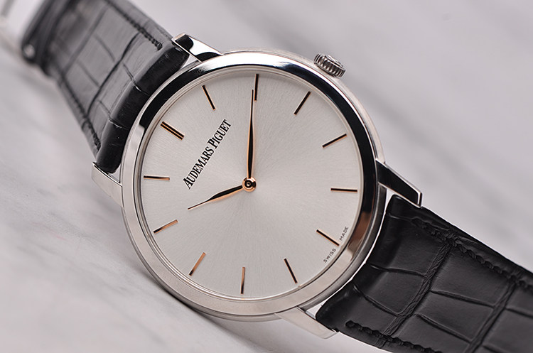 已售出【98新】爱彼艾迪玛白金超薄两针自动男表15180BC.OO.A002CR.01