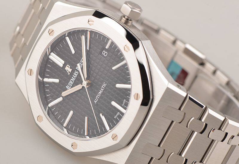 已售出【未使用品】AP爱彼皇家橡树黑盘自动男表15400ST.OO.1220ST.01