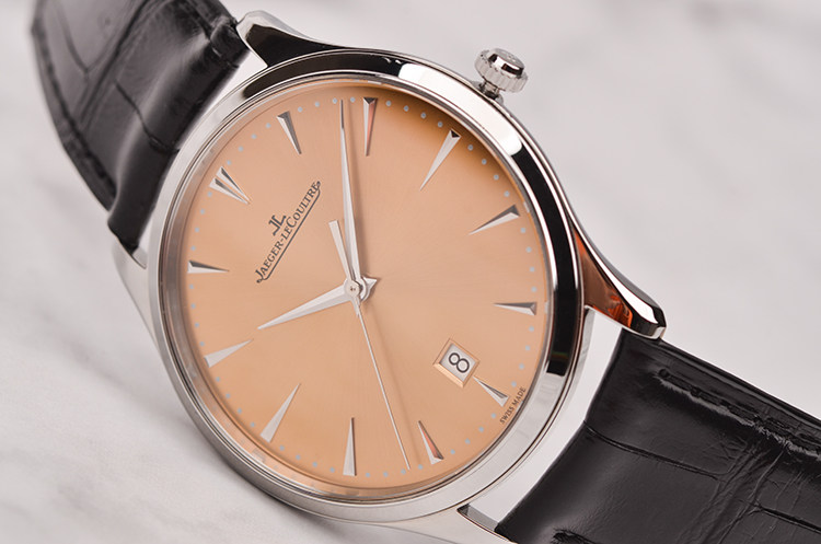 已售出【98新】积家大师香槟面大三针日历自动机械男表Q1288430盒证齐