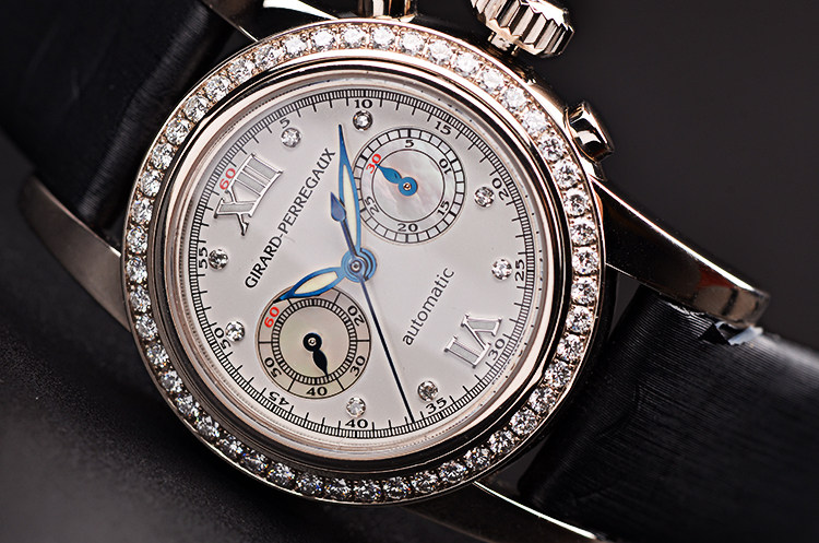 已售出【97新】芝柏白金镶钻白面计时自动机械皮带女表08046B.0.53.11M7