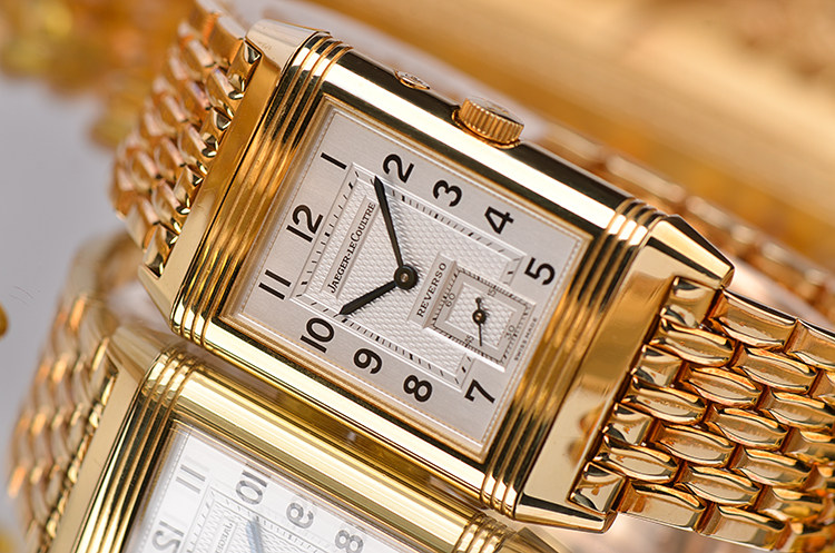 已售出【97新】积家翻转面全黄金双表盘两地时手上链男表Q2711120