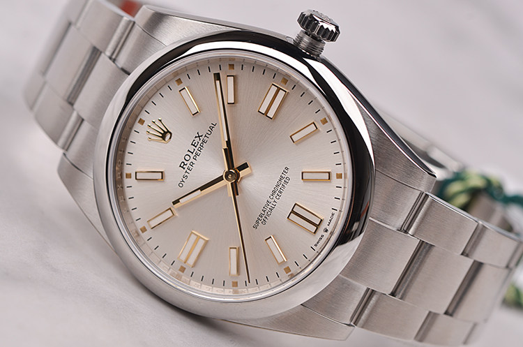 已售出【国行全新】劳力士新款蚝式恒动银盘大三针自动钢带男表124300