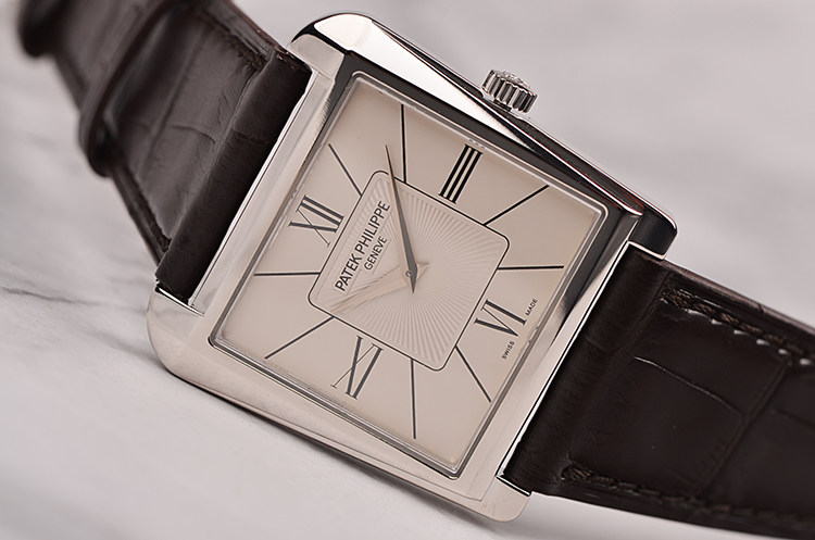 已售出【98新】百达翡丽Gondolo白金两针手上链皮带男表5489G-001有纸