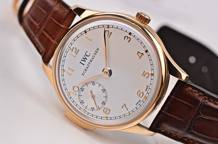 已售出【98新】万国葡萄牙玫瑰金三问报时手上链皮带男表IW524202盒证齐