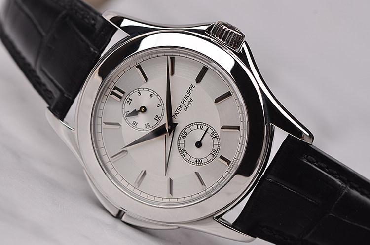 已售出【98新】百达翡丽PT950铂金旅行家两地时间手上链男表5134P有盒