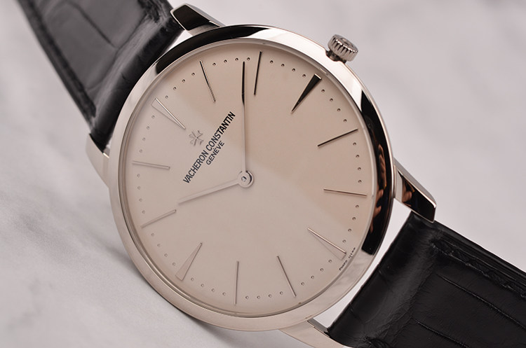 已售出【97新】江诗丹顿传承白金超薄手上链皮带男表81180/000G-9117