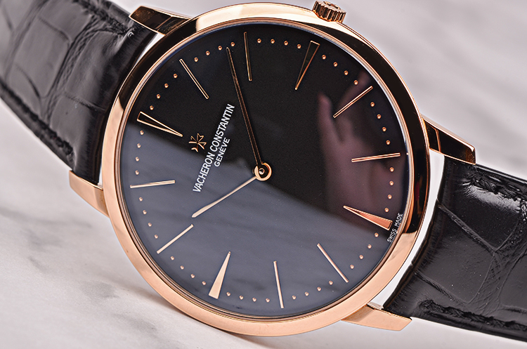 【97新】江诗丹顿传承玫瑰金黑盘手上链皮带男表81180/000R-9283