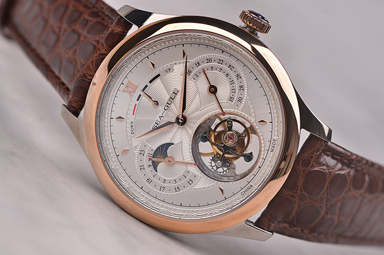 已售出【未使用品】海鸥玫瑰金及钛陀飞轮动显日历男表218.17.7026GT