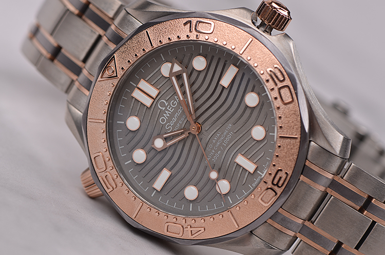 已售出【98新】欧米茄海马25周年限量版灰面男表210.60.42.20.99.001