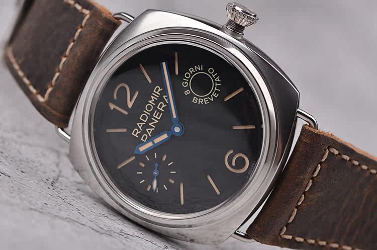 已售出【国行全新】沛纳海小三针8天动储手上链皮带男表pam00992盒证齐