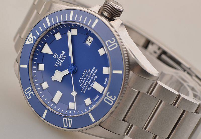 已售出【98新】帝舵蓝斧头领潜型500米防水钛合金蓝盘大三针男表25600TB