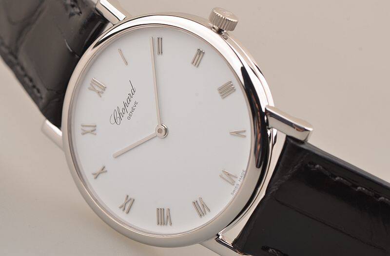 已售出【97新】萧邦白金白面超薄两针手上链皮带男表163154-1001