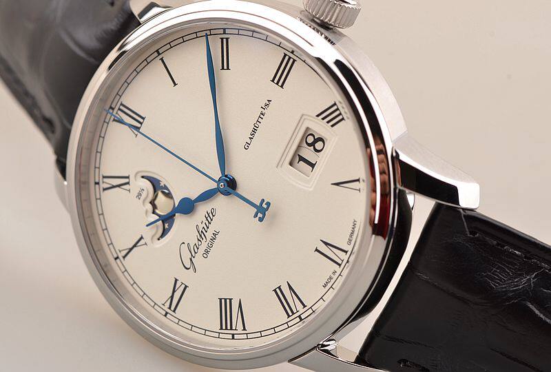 已售出【未使用品】格拉苏蒂参议员大日历月相自动男表100-04-32-12-04