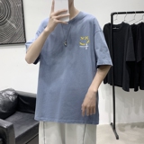 宝蓝色