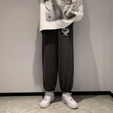 深灰色