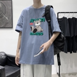 宝蓝色